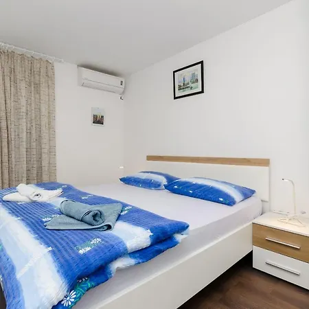 Zoran Apartmán *